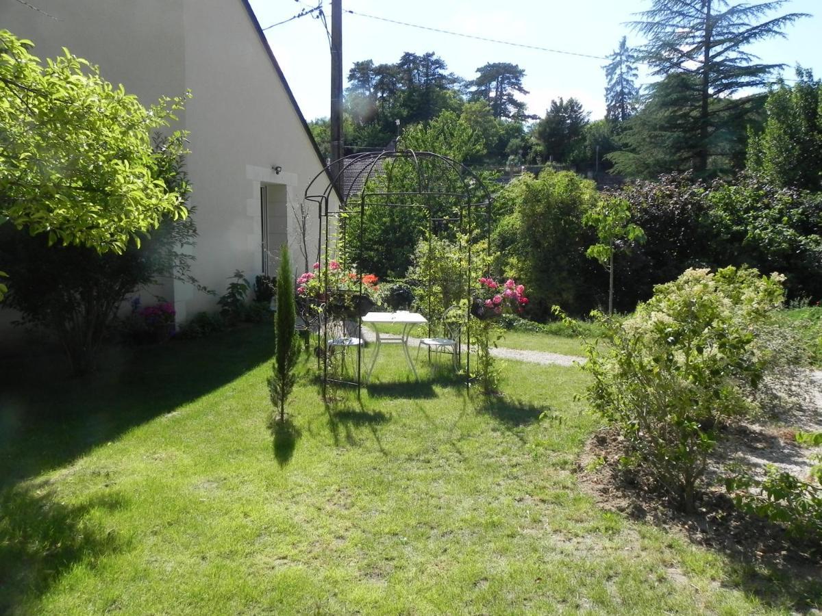 Les Patis Bed & Breakfast Vouvray Exterior photo